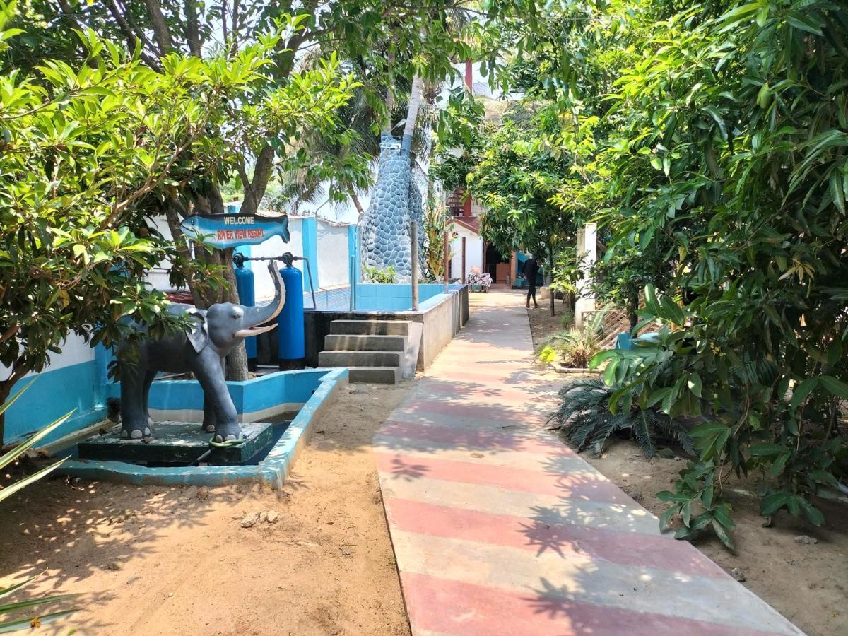 Victoria'S River View Resort Pondicherry Exterior photo