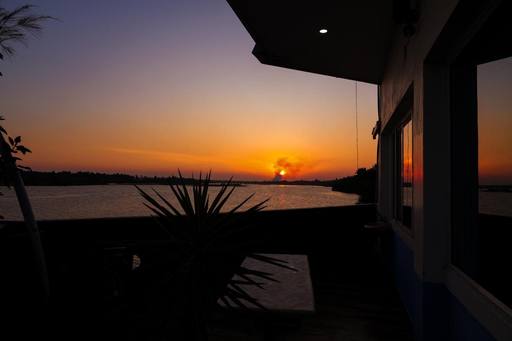 Victoria'S River View Resort Pondicherry Exterior photo
