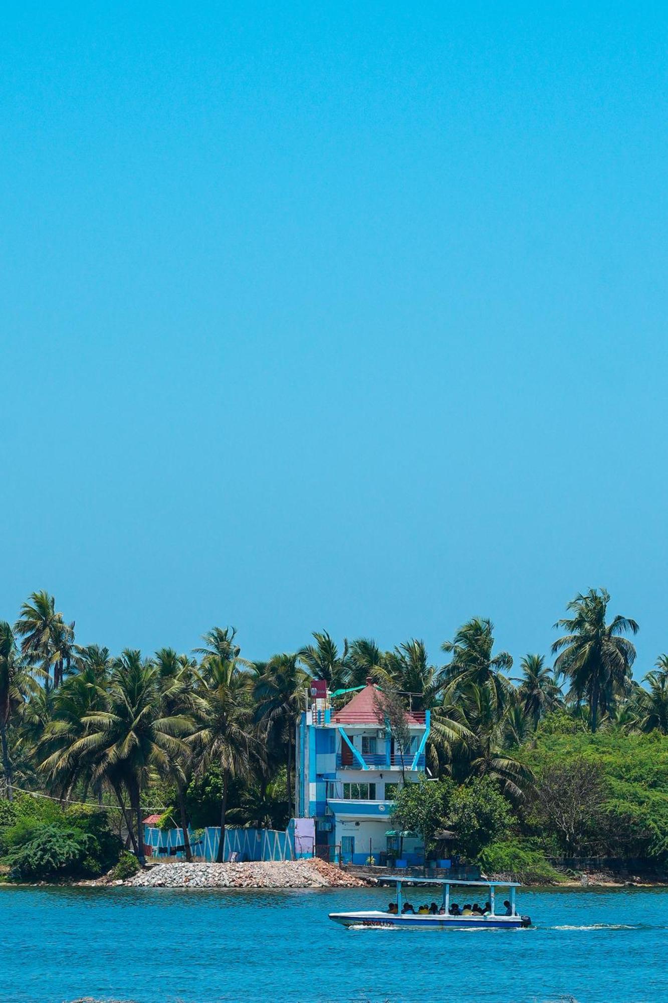 Victoria'S River View Resort Pondicherry Exterior photo